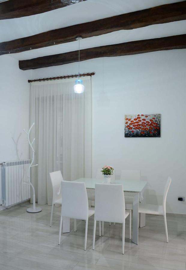 Al Teatro Verdi Luxury Appartamento Salerno